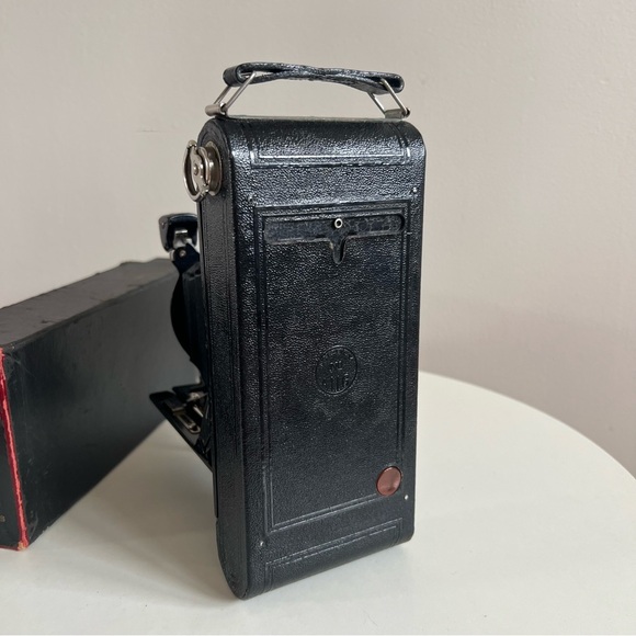Kodak Black Vintage Camera - Picture 6 of 9